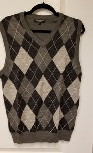 EXPRESS. Gray argyle 100% merino wool (M)